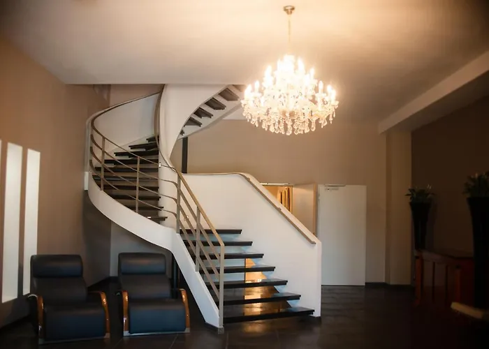 Ross Hotel