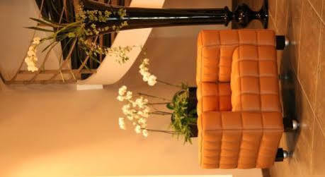 Ross Hotel 3*